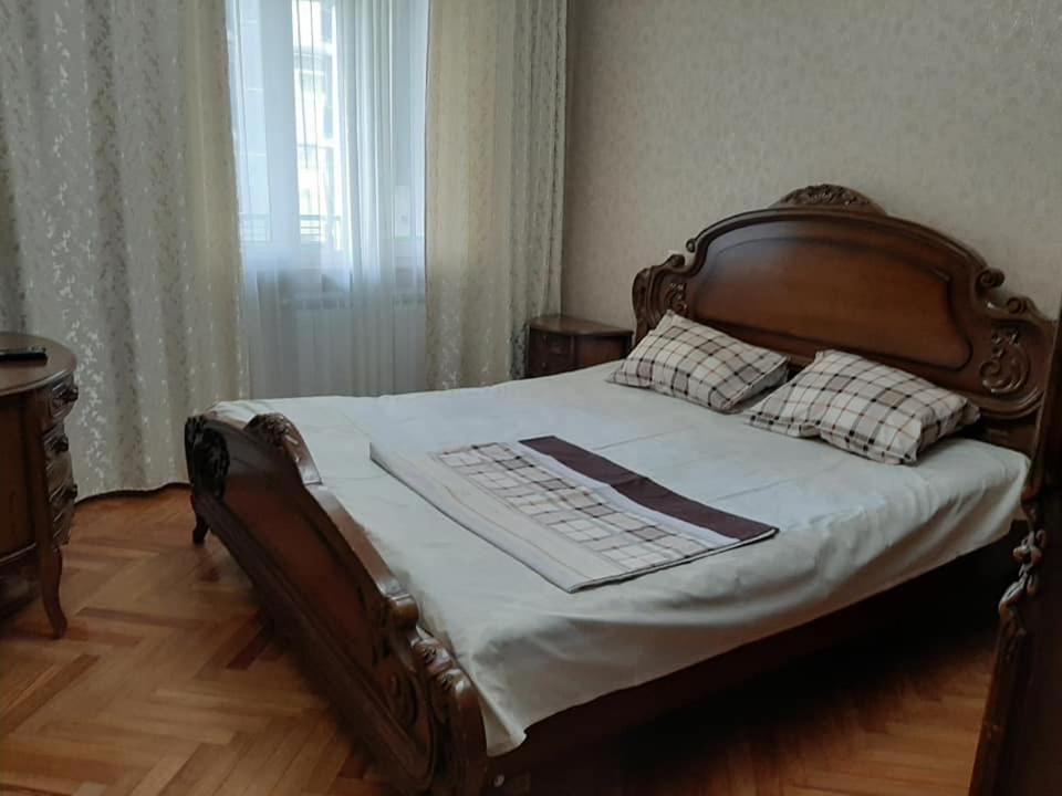 Apartment Жужуна Batumi Exterior photo